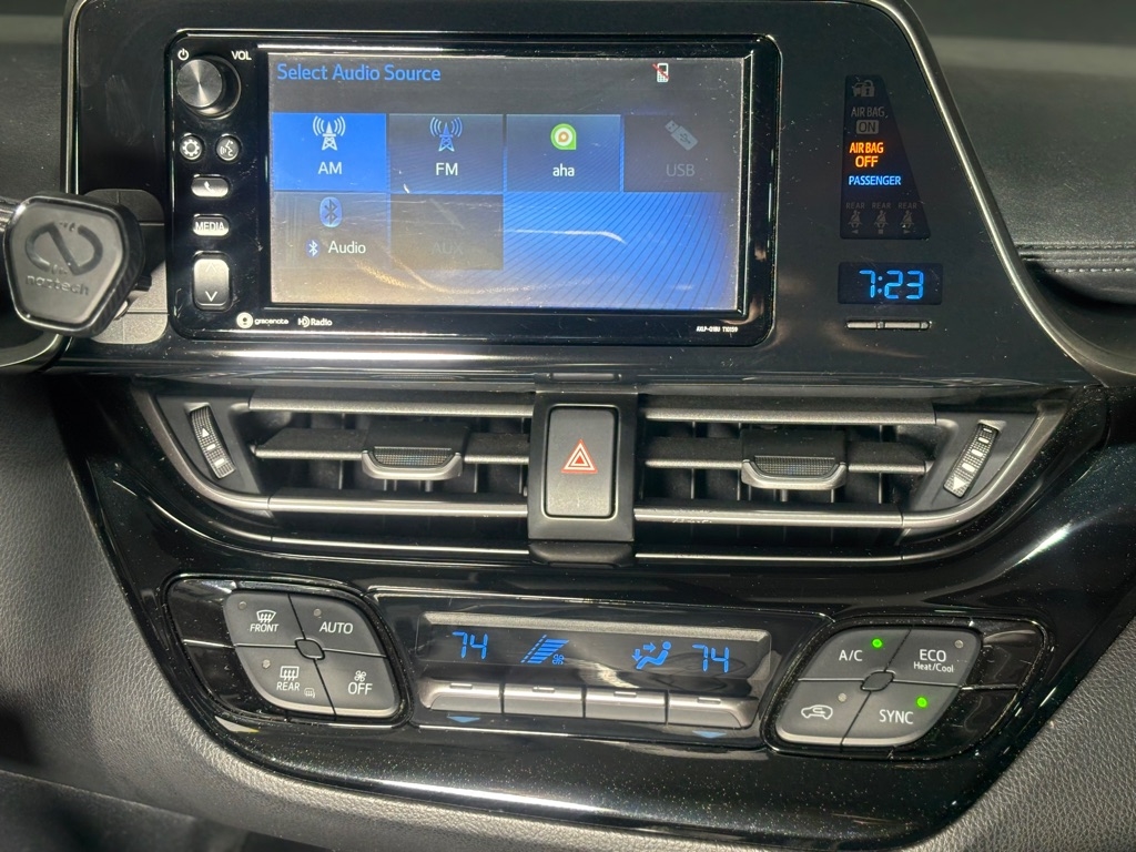 Toyota C-HR XLE 2018