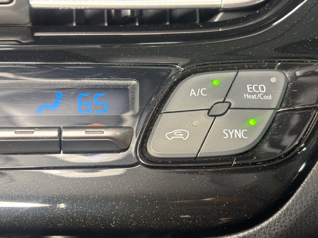 Toyota C-HR XLE 2018