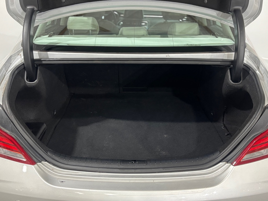 Genesis G70 2.0T Advanced 2019