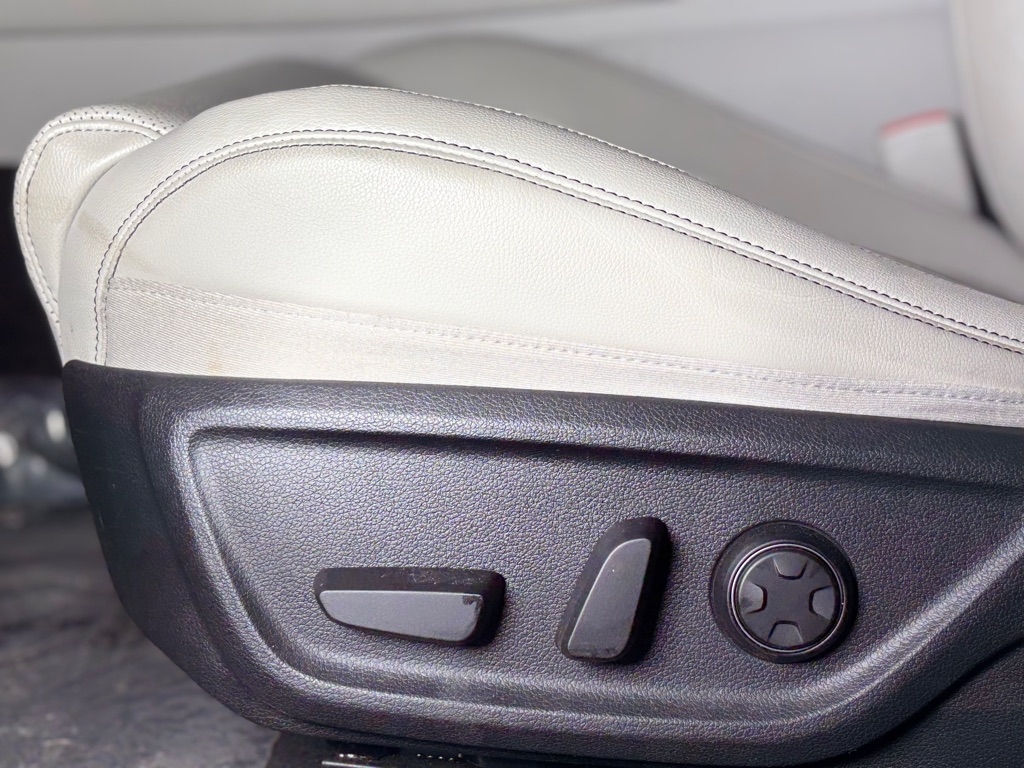 Genesis G70 2.0T Advanced 2019