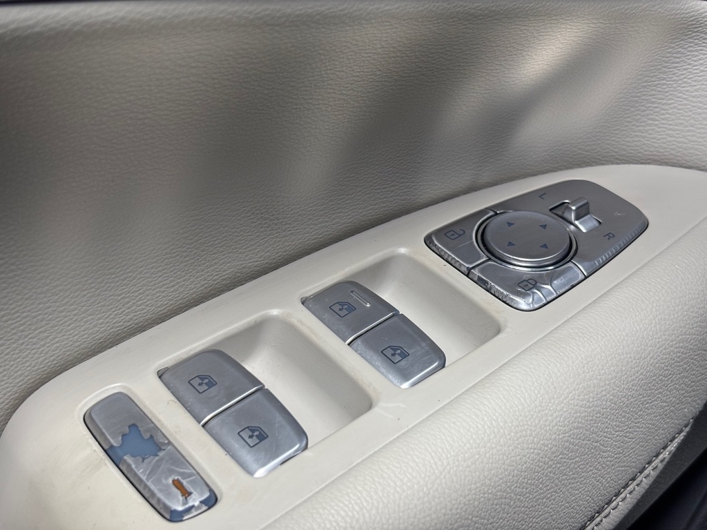 Genesis G70 2.0T Advanced 2019