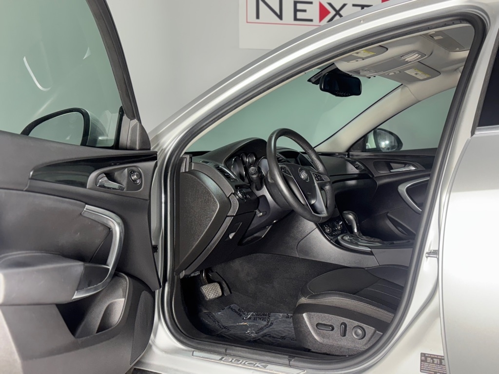 Buick Regal CXL - 2XL 2011