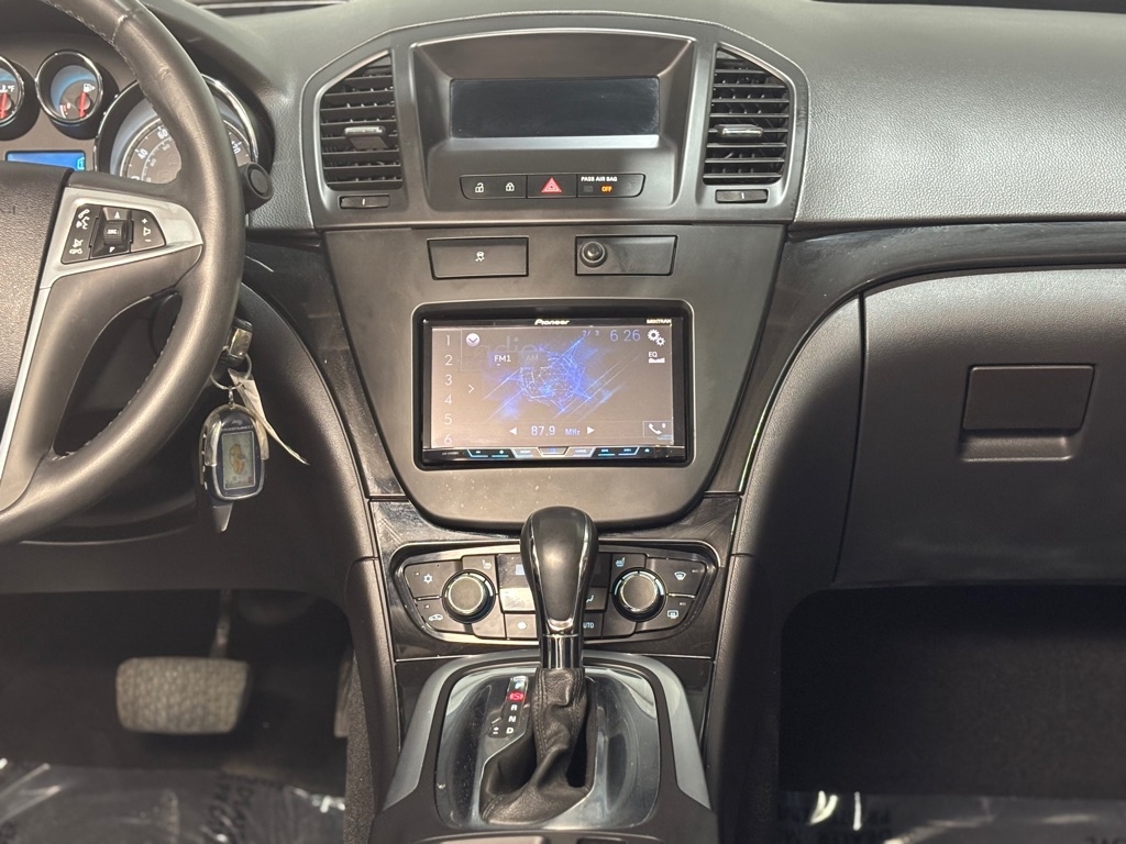 Buick Regal CXL - 2XL 2011