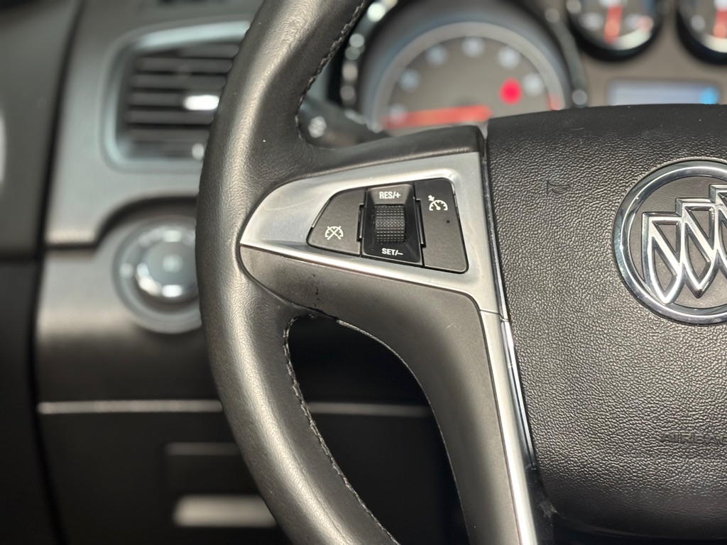 Buick Regal CXL - 2XL 2011