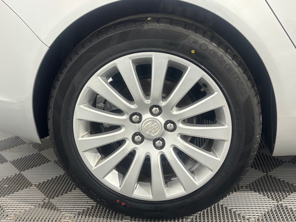 Buick Regal CXL - 2XL 2011