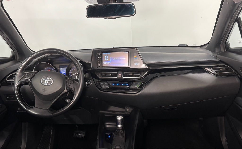 Toyota C-HR XLE 2018