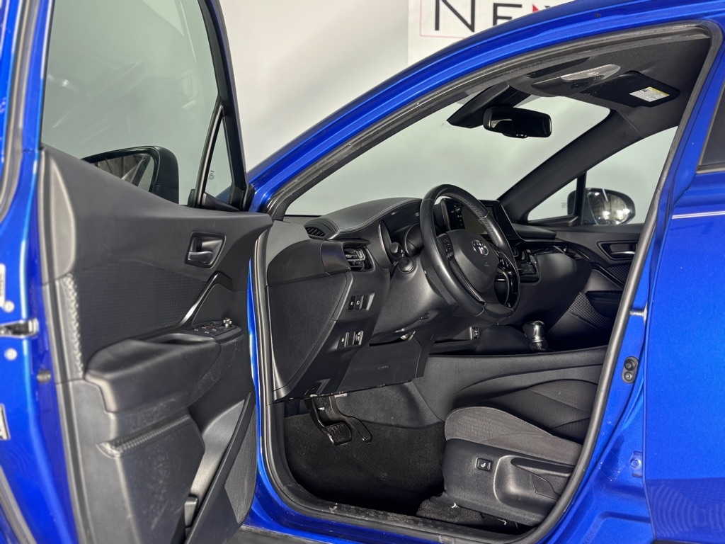Toyota C-HR XLE 2018