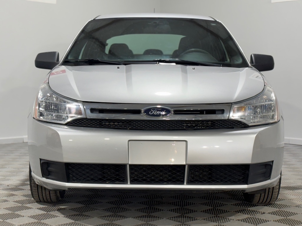 Ford Focus SE Sedan 2010