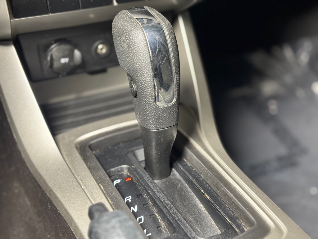 Ford Focus SE Sedan 2010