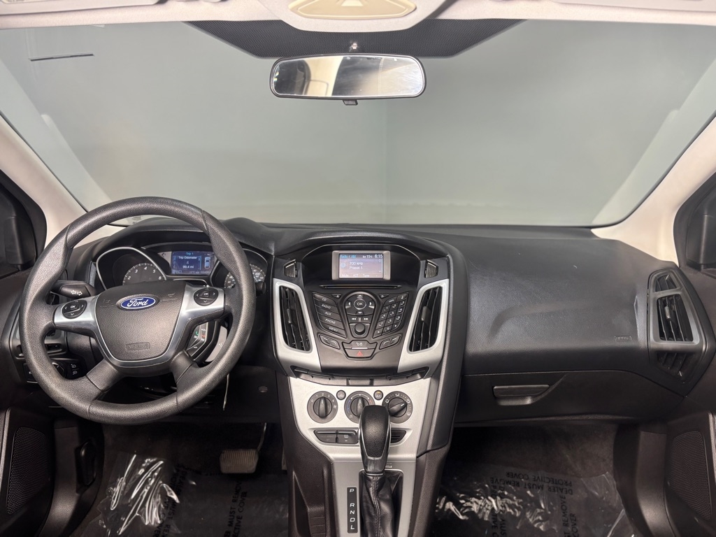 Ford Focus SE Sedan 2012