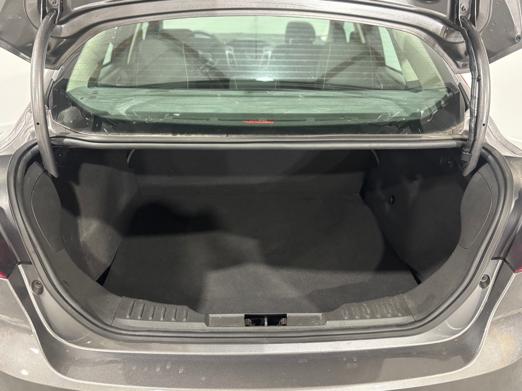 Ford Focus SE Sedan 2012