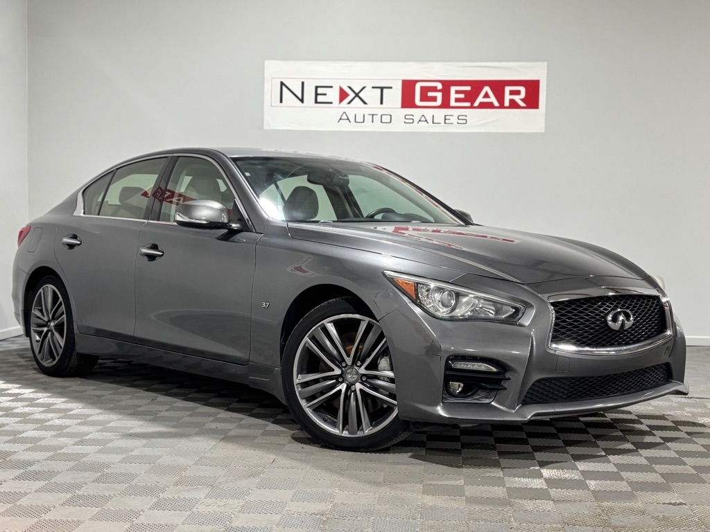 Infiniti Q50 Base AWD 2015