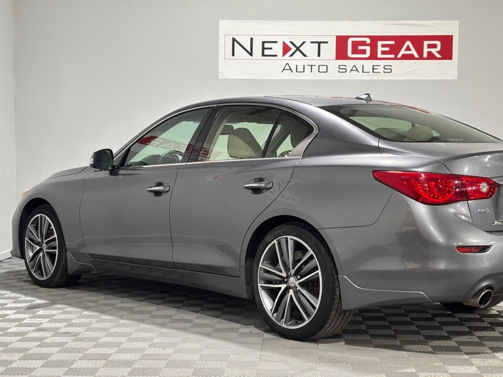 Infiniti Q50 Base AWD 2015