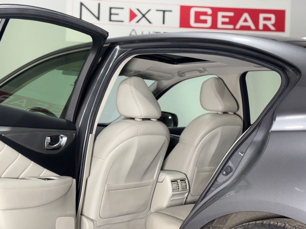 Infiniti Q50 Base AWD 2015