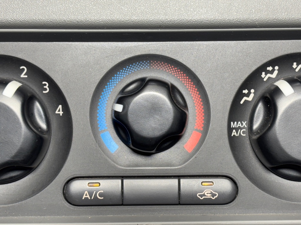 Nissan Frontier XE King Cab 2WD 2006