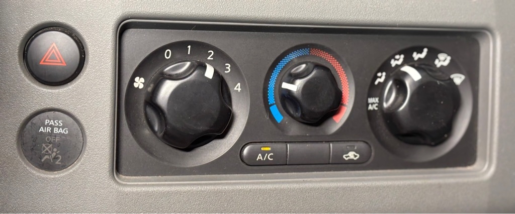 Nissan Frontier XE King Cab 2WD 2006