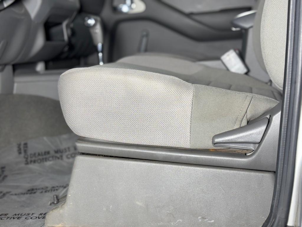 Nissan Frontier XE King Cab 2WD 2006