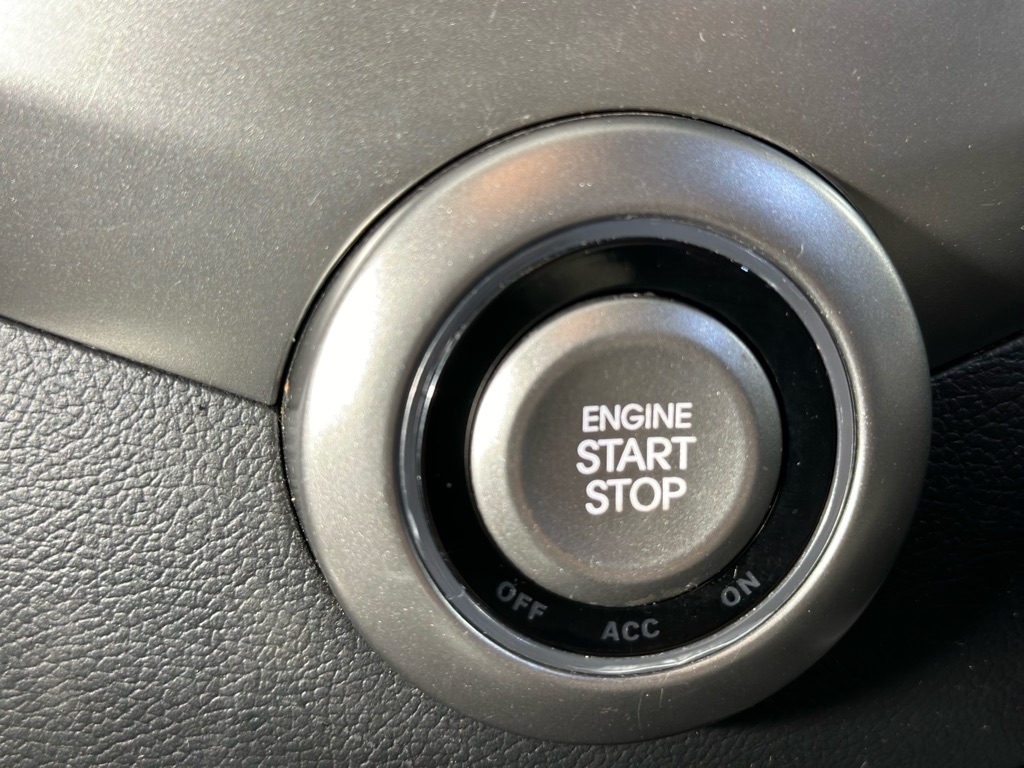 Hyundai Veloster Base 2013