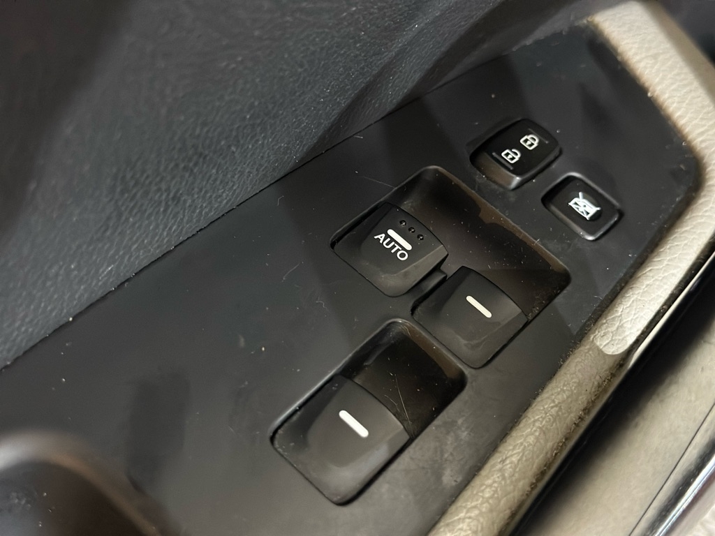 Hyundai Veloster Base 2013