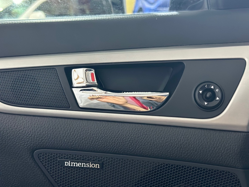 Hyundai Veloster Base 2013