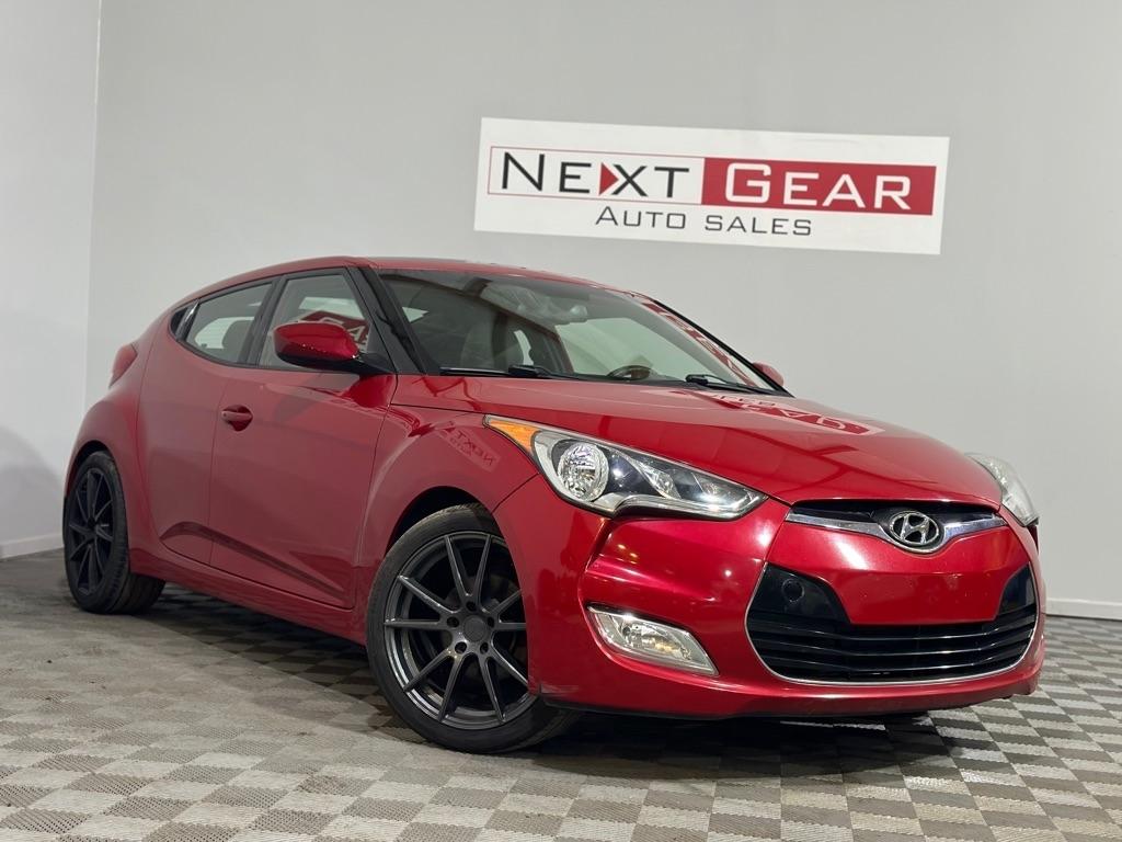 Hyundai Veloster Base 2013