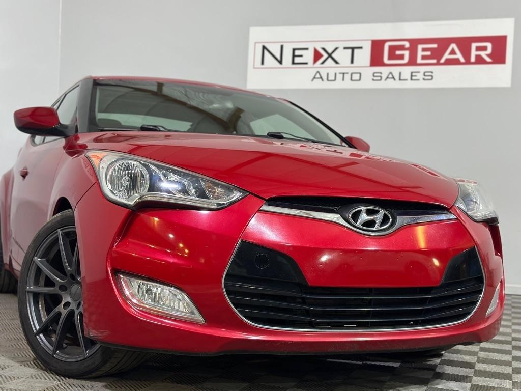 Hyundai Veloster Base 2013
