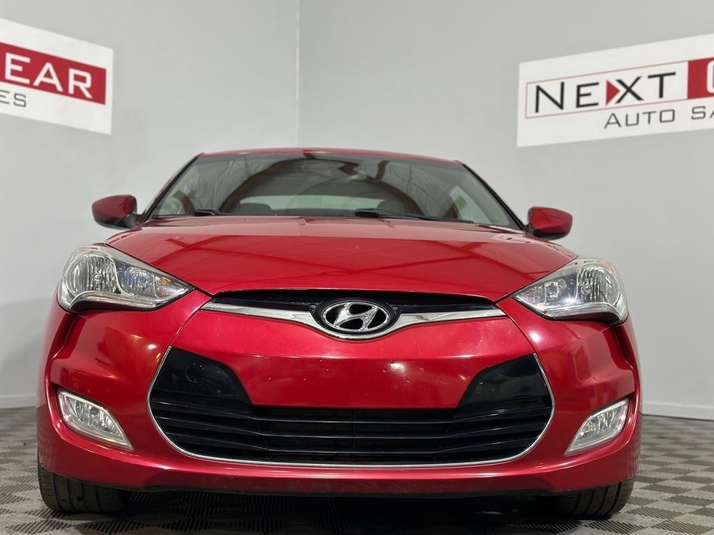Hyundai Veloster Base 2013