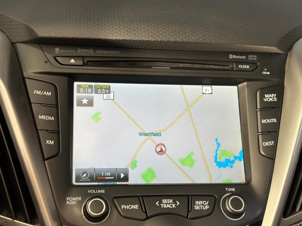 Hyundai Veloster Base 2013