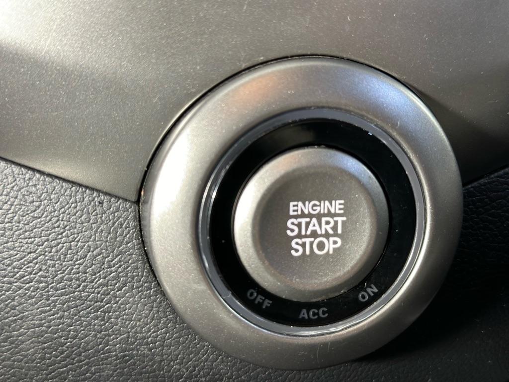 Hyundai Veloster Base 2013