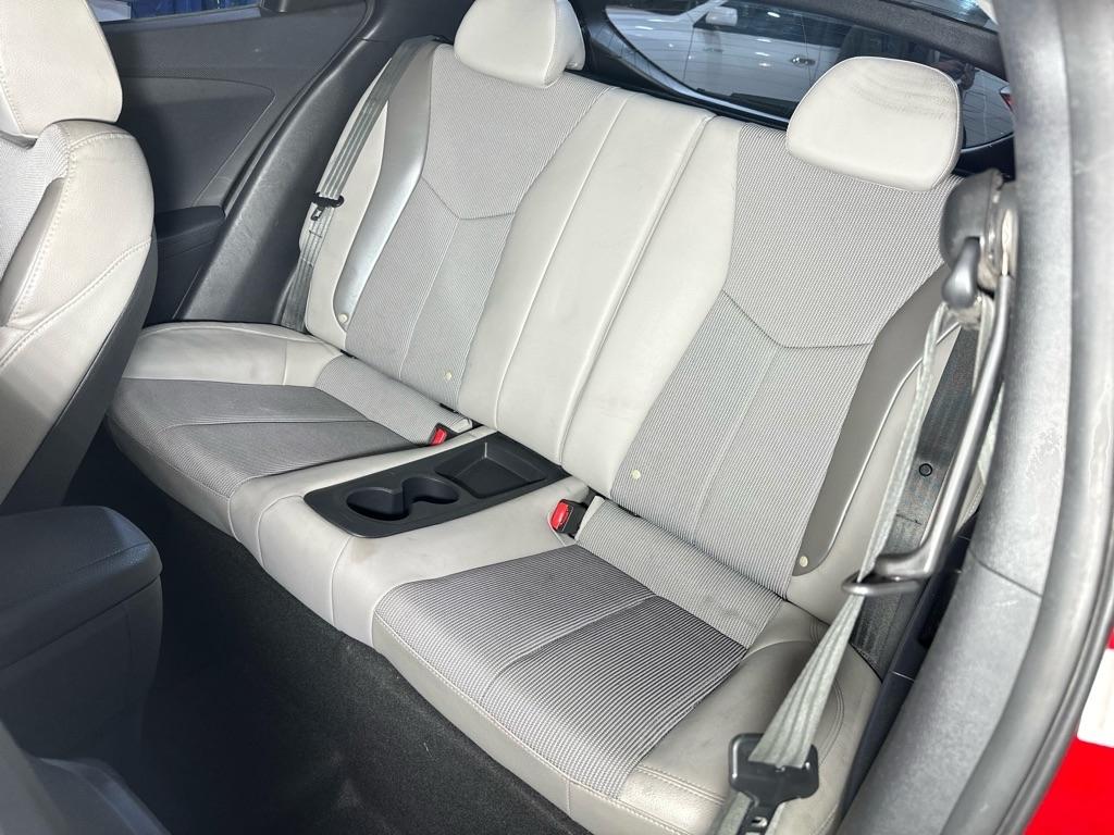 Hyundai Veloster Base 2013