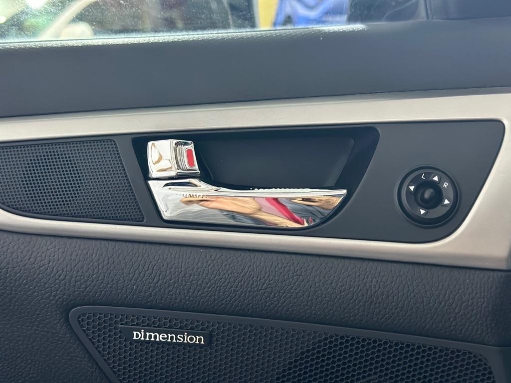 Hyundai Veloster Base 2013