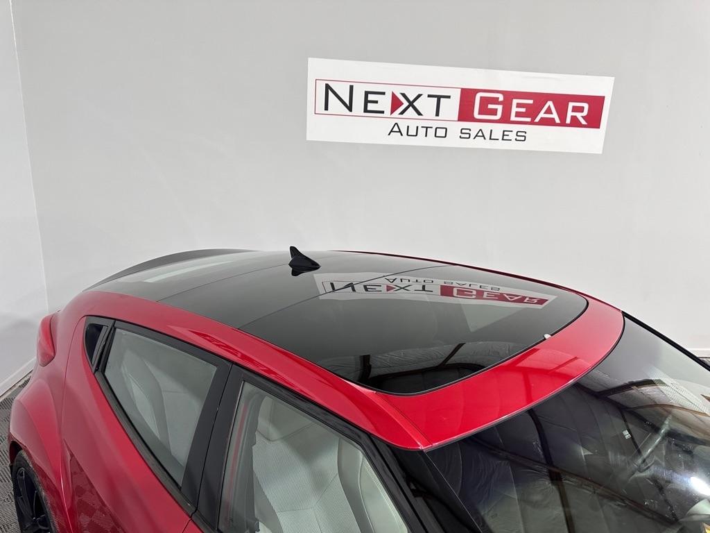 Hyundai Veloster Base 2013