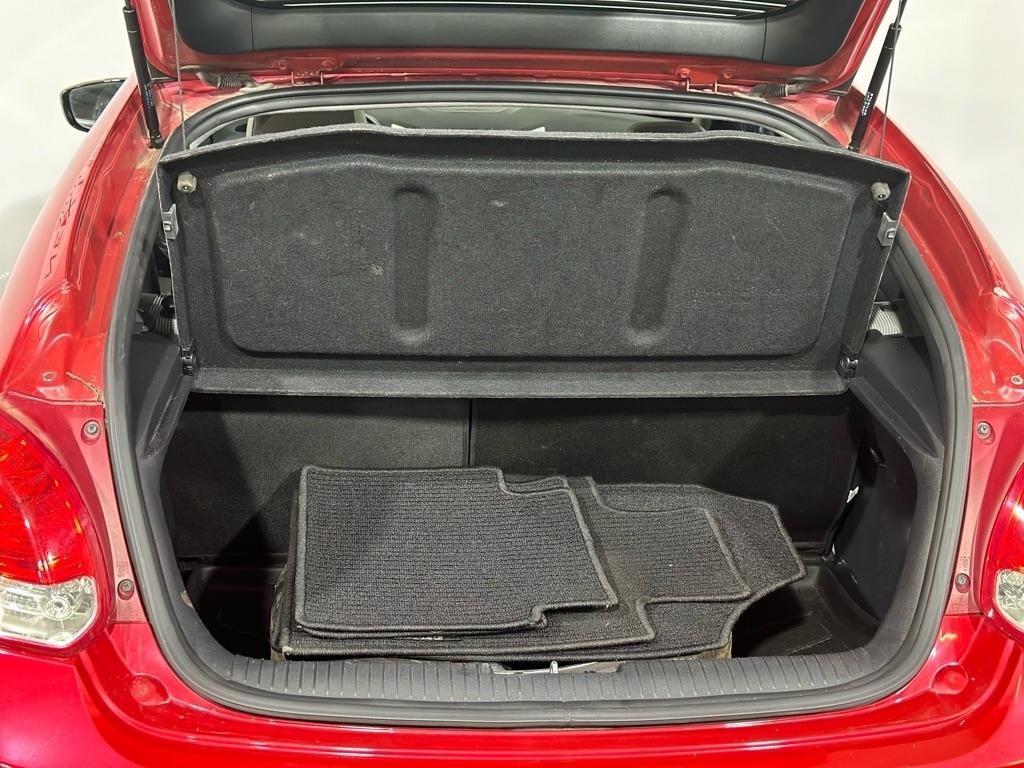 Hyundai Veloster Base 2013