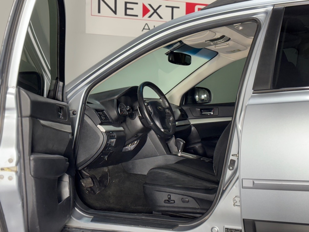 Subaru Outback 2.5i Premium 2013