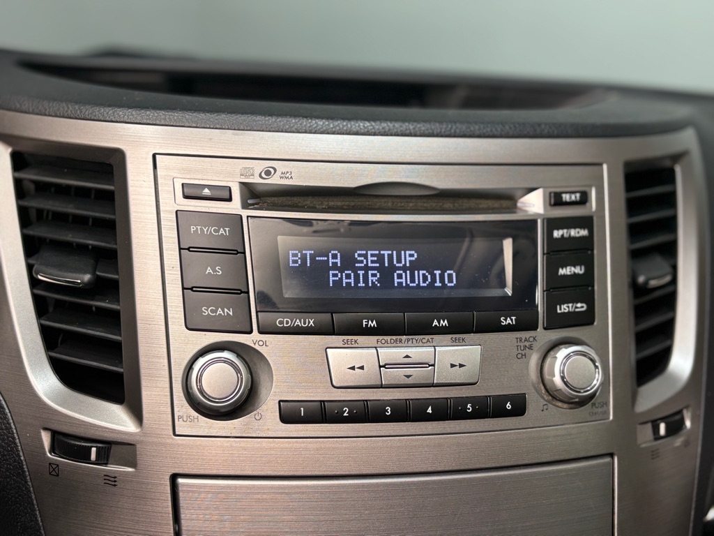 Subaru Outback 2.5i Premium 2013