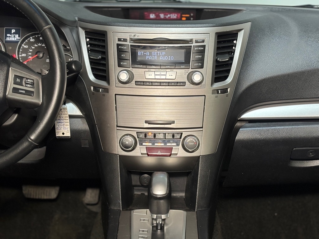 Subaru Outback 2.5i Premium 2013