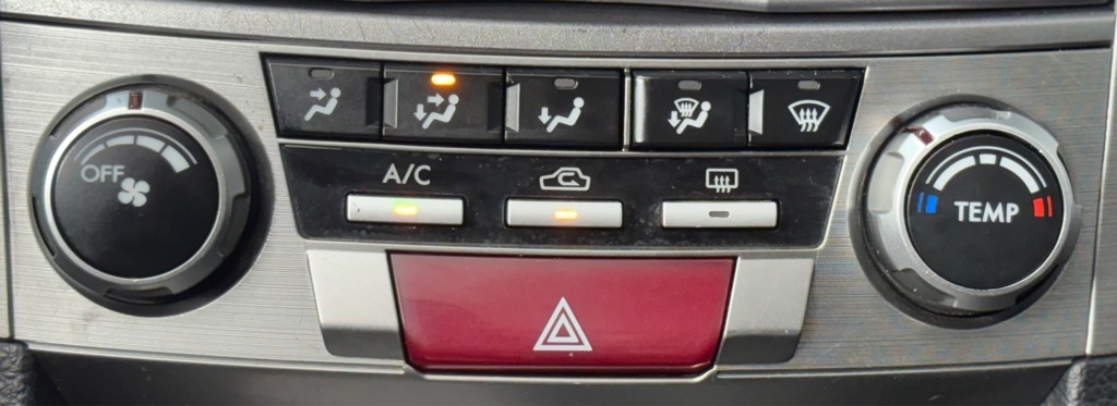 Subaru Outback 2.5i Premium 2013