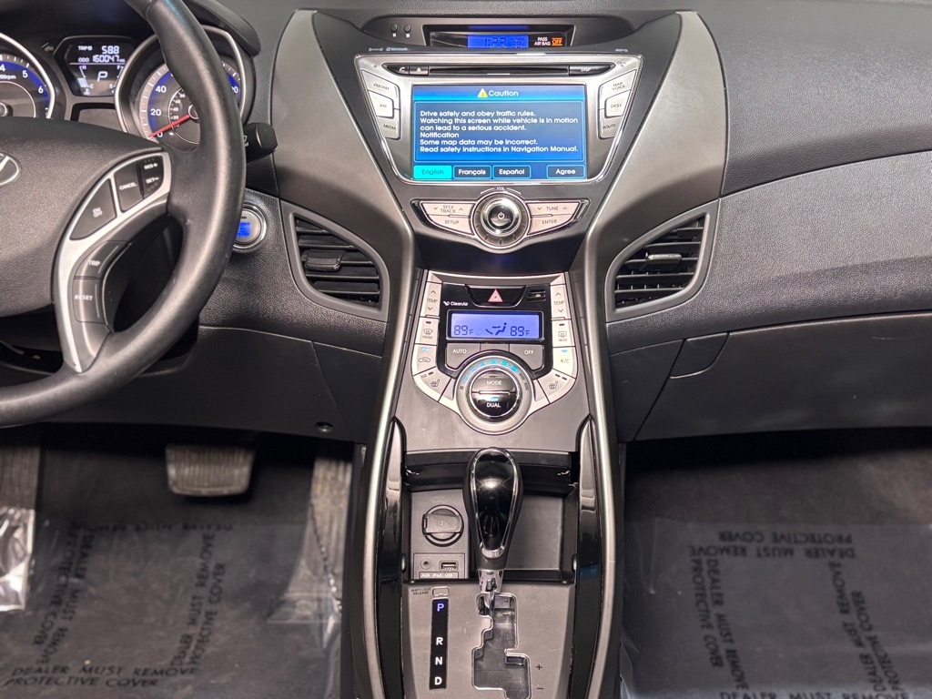 Hyundai Elantra GLS M/T 2013