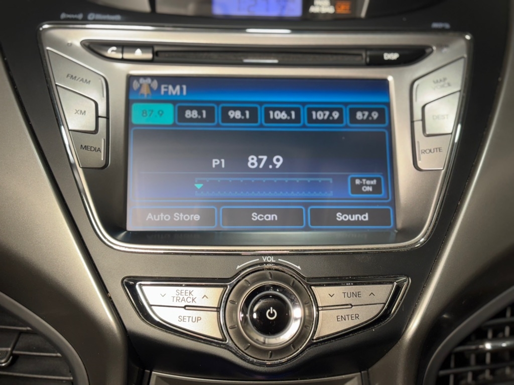 Hyundai Elantra GLS M/T 2013