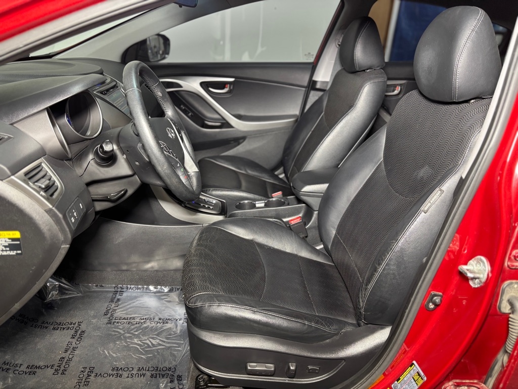 Hyundai Elantra GLS M/T 2013