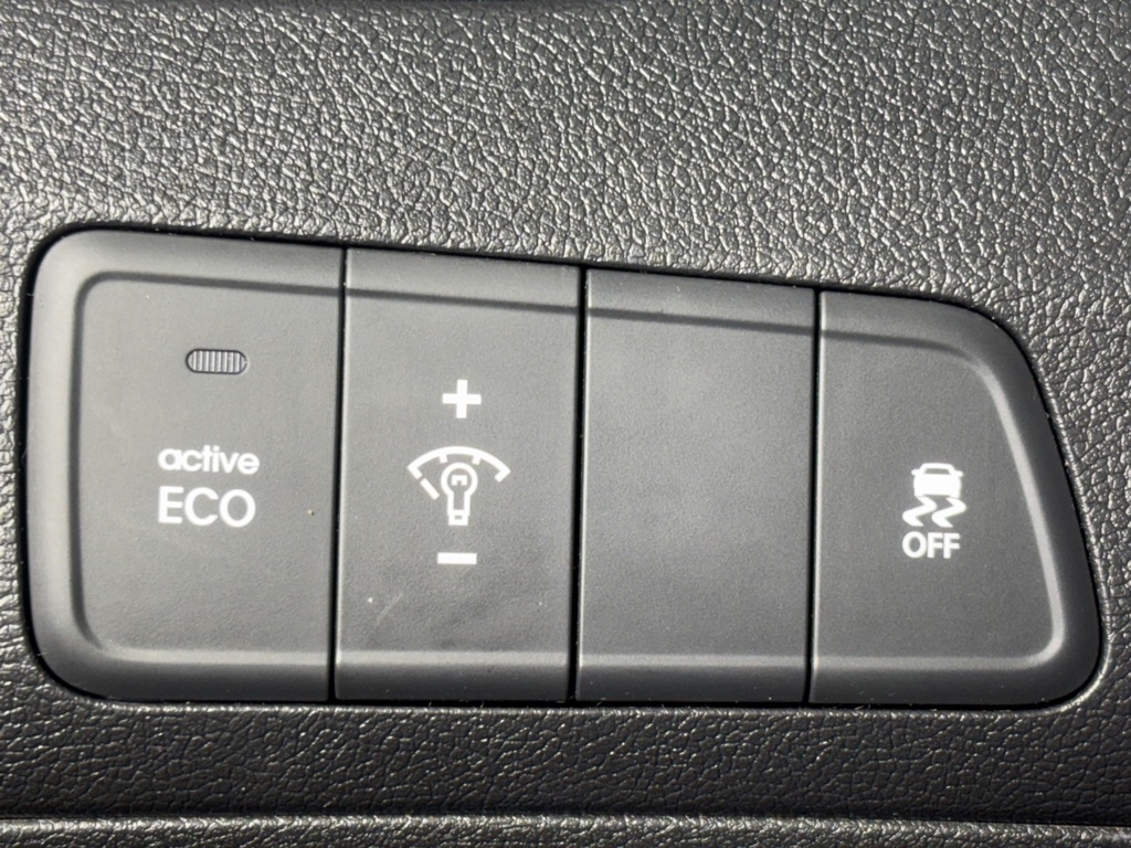 Hyundai Elantra GLS M/T 2013