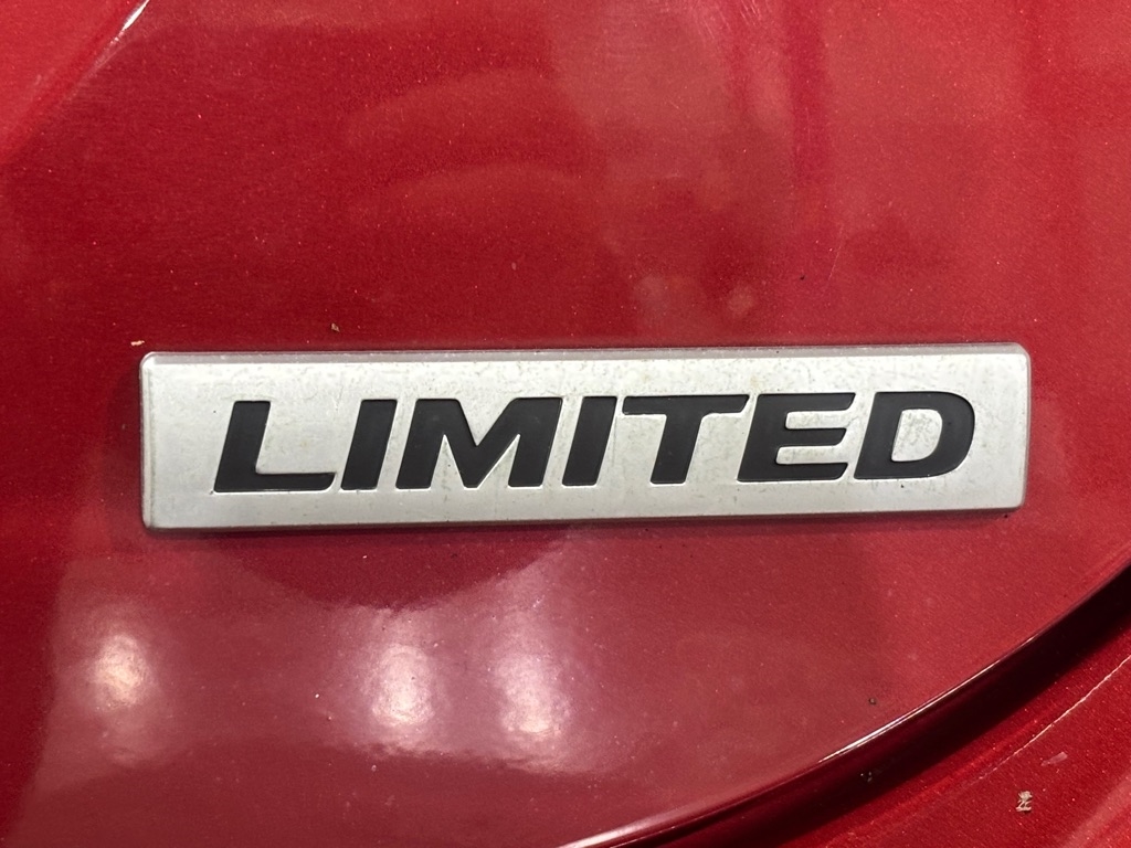 Hyundai Elantra GLS M/T 2013