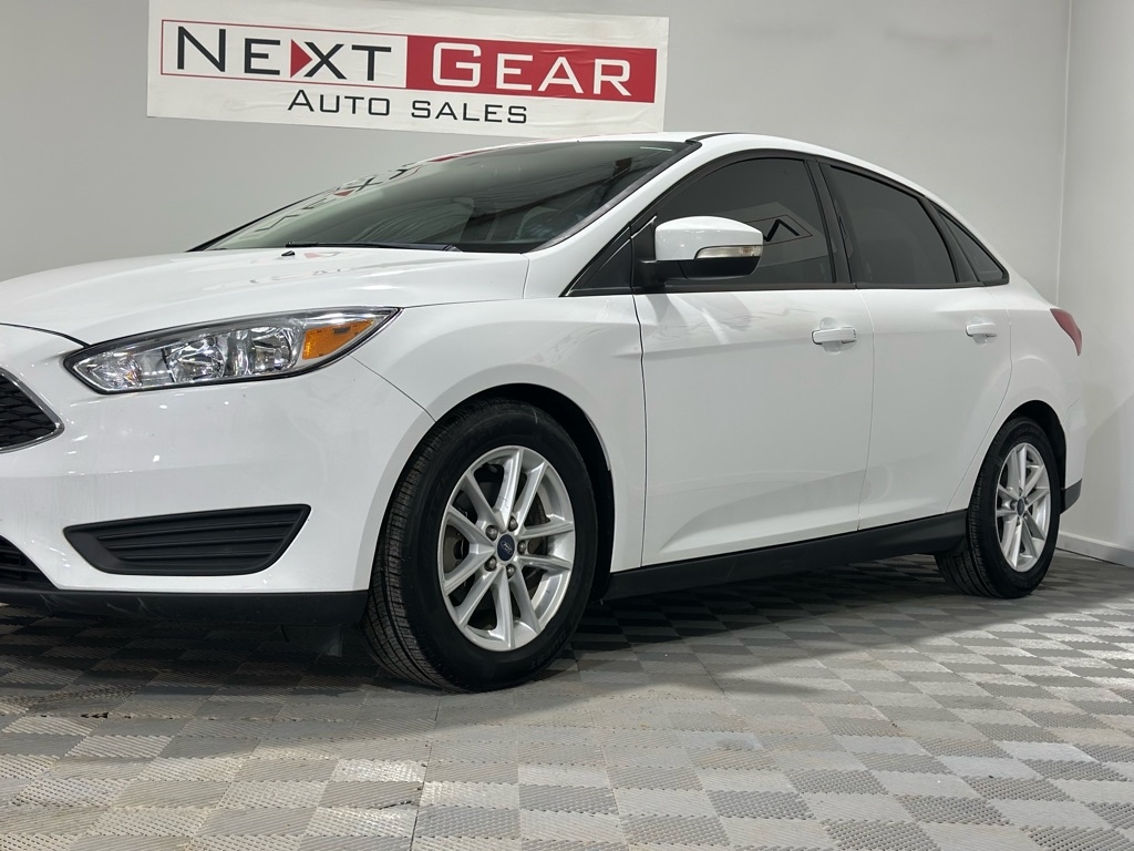 Ford Focus SE Sedan 2015