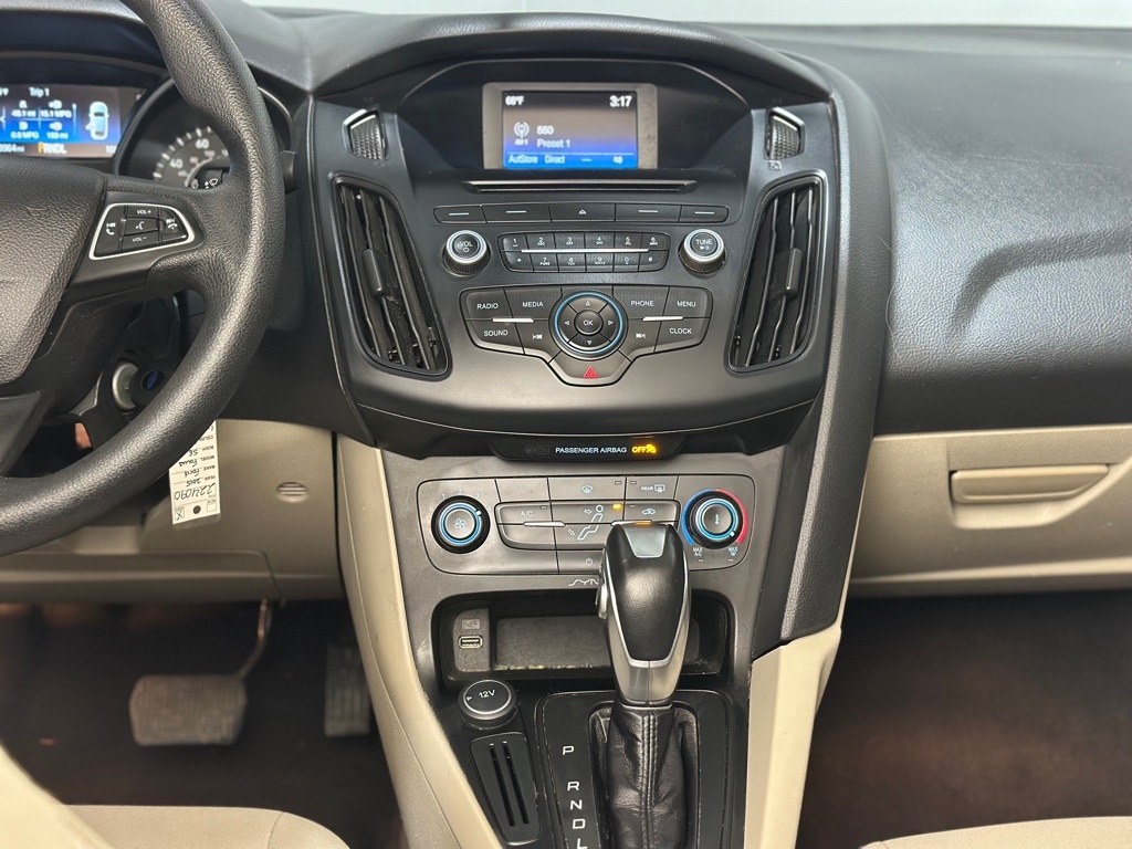 Ford Focus SE Sedan 2015