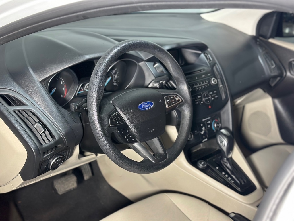 Ford Focus SE Sedan 2015
