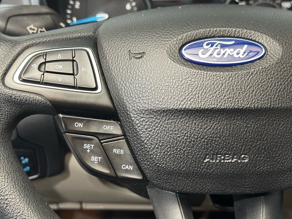 Ford Focus SE Sedan 2015