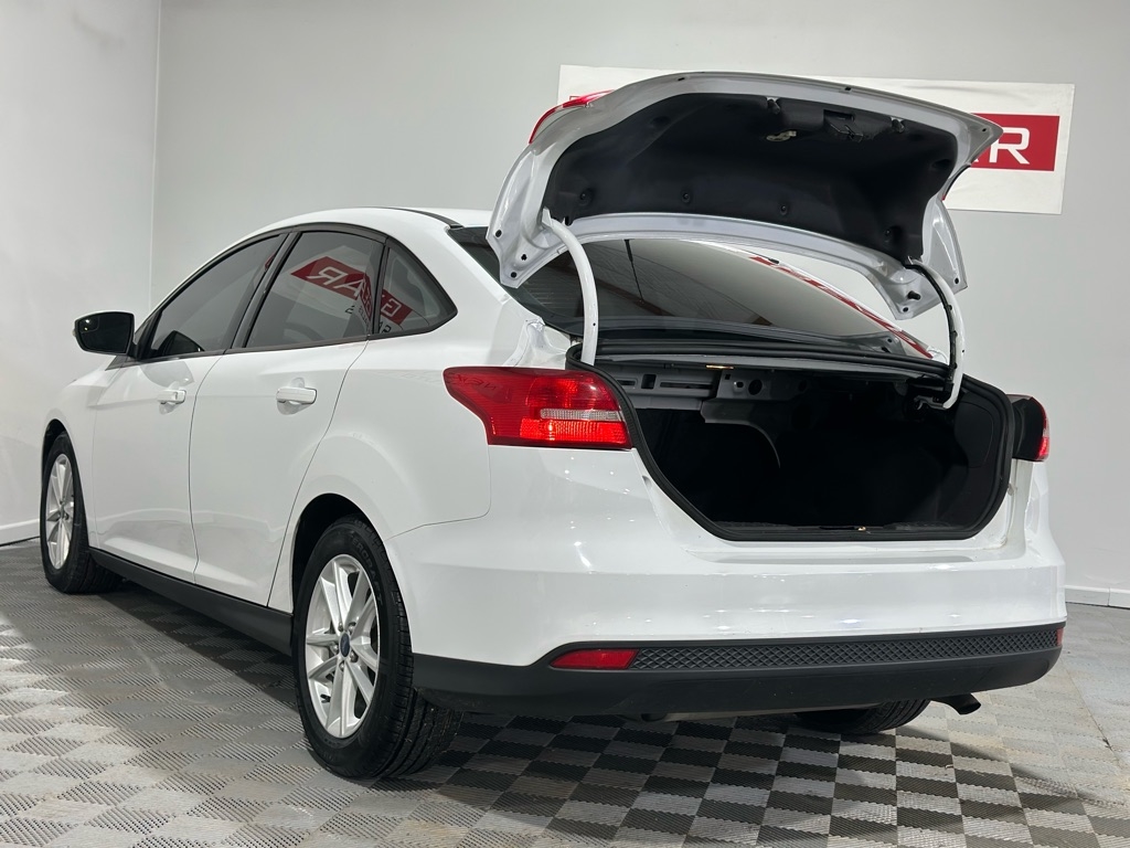 Ford Focus SE Sedan 2015