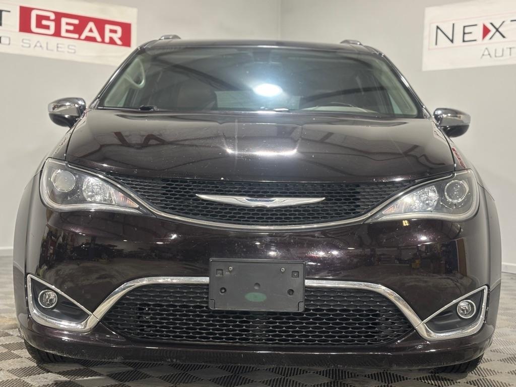 Chrysler Pacifica Limited 2017
