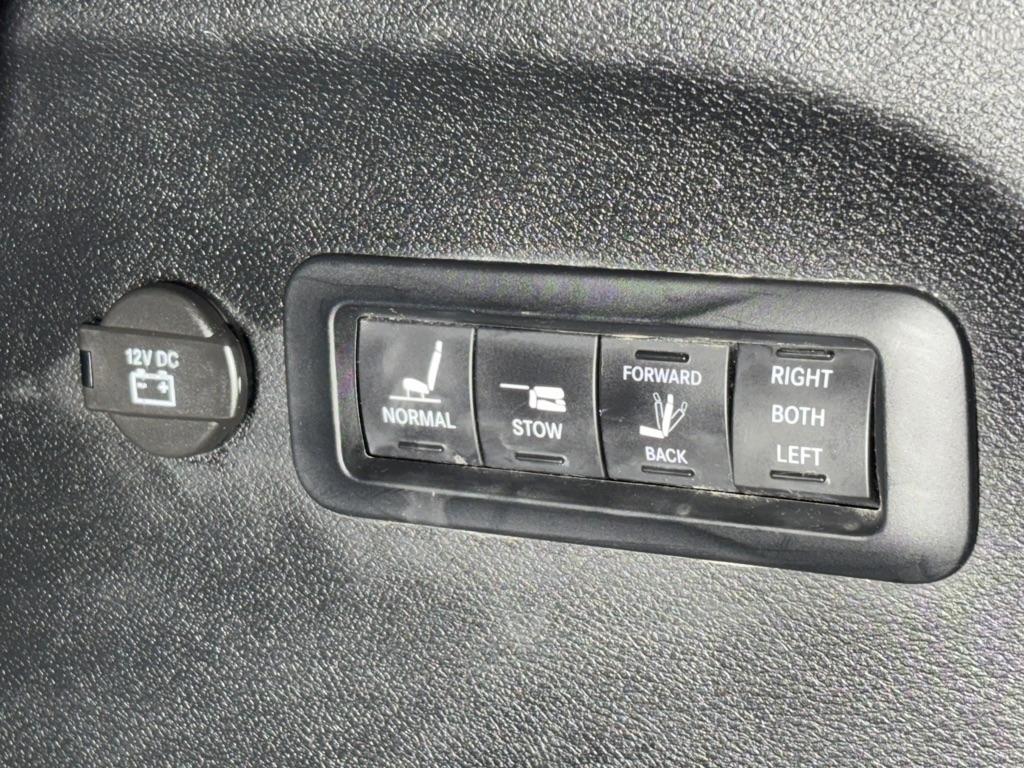 Chrysler Pacifica Limited 2017