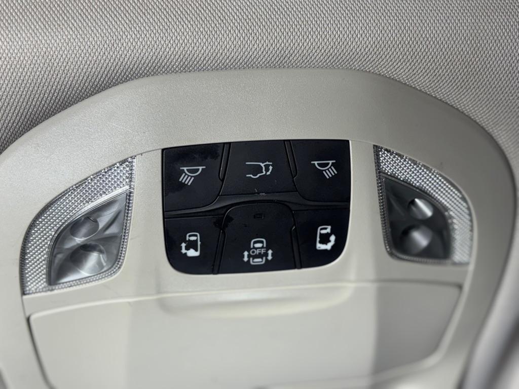 Chrysler Pacifica Limited 2017